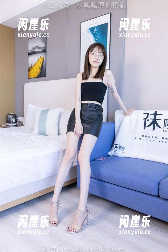 BoBoSocks袜啵啵 - 小甜豆的高清图册，红丝在这里——我问一句，谁来负责我的心？