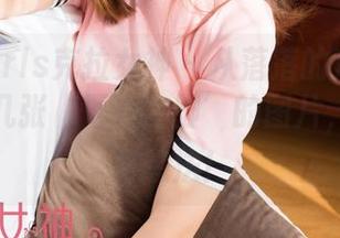 KelaGirls克拉女神 – 从落落的定制图库里摘出几张‘惬心立脚’的图片，居然还有想法！