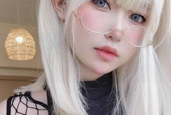 K酱万圣节在线写真，谁说只要可怕？这又暖又甜呐。
