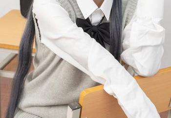 PoppaChan的黑色作品集更新，一个暗潮涌动的感官旅程等你来开启！