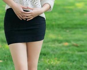 TuiGirl推女郎 – 胡允儿的连衣裙，原图让我觉得好适合做桌面壁纸。