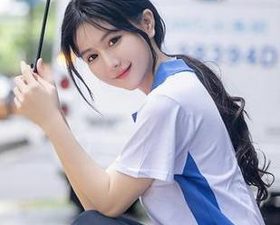 Xiuren秀人网 – 夏天的色彩和影子，在Mila嘟嘟的图包中无处不在。