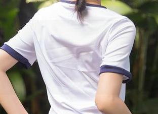 Xiuren秀人网 – 大美媚京带来的海边心情，原图里藏了几份情绪，资源就看心情了！