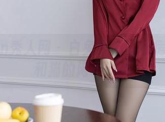 Xiuren秀人网 – 白兔西希的私房：礼服和猫的闲聊时光