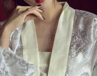 YouMi尤蜜荟 – 黑呆也能如此深邃？您的蛋蛋写真合集带给你不同的想法。