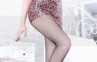 beautyleg – Ruby的黑丝图集更新，注意：小心心动哦！