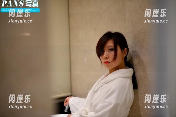 pans - 微妮的浴室分享：如果墙壁会说话，它们会选择什么服装？