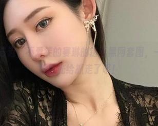 微密圈 – 最近，不爱笑的赛琳的钻石黑网套图，一不小心就把目光给抓走了呢！