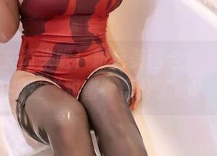 丽柜 – 文芮来啦！粉色美图合集，预备好接受“甜蜜”轰炸了吗？
