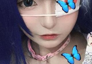 佳佳好难啊：在夏天的写真中寻找躲猫猫