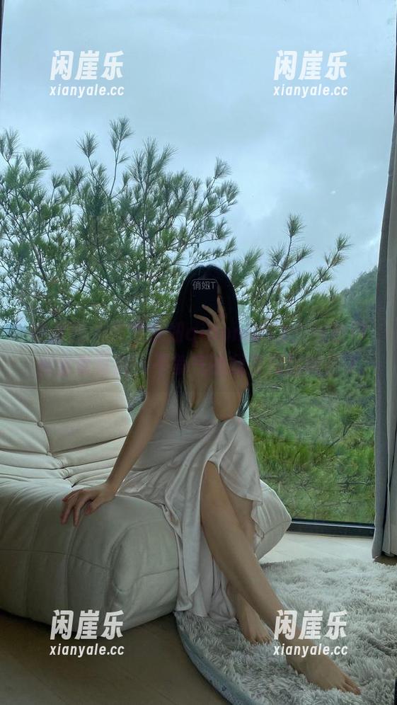 微密圈 - 致敬俏妞qiaoniuTT：红色网丝全套写真，不争气的我要没控制住了