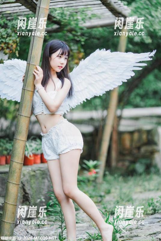 来自喵糖映画的元气少女套图，让你全员分享“我自信得都想唱歌”的快乐！