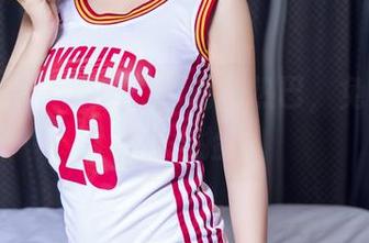 头条女神 – 校园门口的小热巴，免费资源等你来捡！