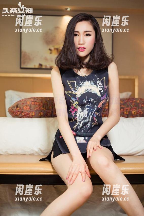 头条女神 - 闻香识脚？哈哈，王竹的美图，没事时翻翻图包，心情还不错。