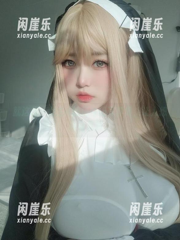就这样，女主K的玛奇玛写真集，让人想多看几眼。