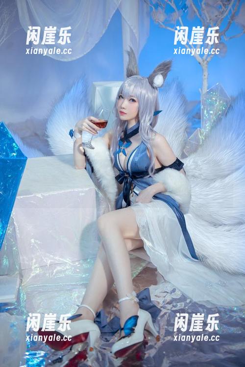 妖少you1这次的婚纱cos合集，照片里透着一种说不清的“婚后”味道…