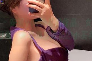 微密圈 – 安妮yoo的私拍作品：女友的鲜艳日常，来场演技背后的小买卖！
