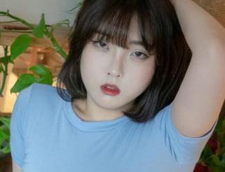 无圣光照射下的连衣裙，宋哈娜(송하나)又让我想问：这么美的情况怎么做到的？