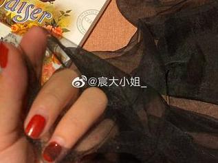 微密圈 – 不想放过每一个高清细节！宸大小姐的日常图册随你翻。