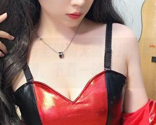 小女巫露娜与圣诞的无缝对接：图库美到离谱，下载一试便知。