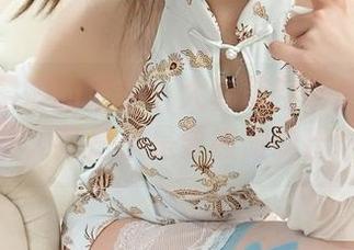 小女巫露娜的更新：大韩航空制服。这次没带票，我是不是要被限制出境了？