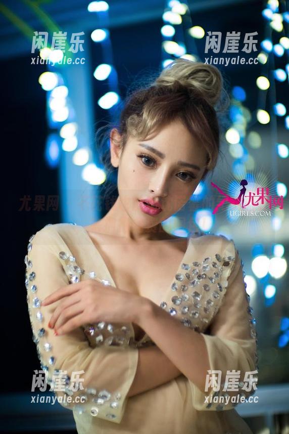 尤果网 - 不花钱也能看沈诺馨的纪实自拍，来拥抱免费的图包！