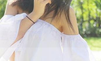 尤蜜荟 – 小茶茶tea空姐写真十连拍，网盘等你下载，让我慢慢回味