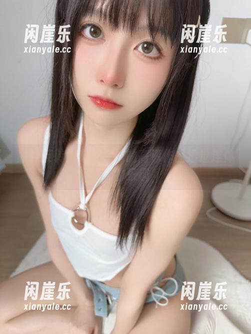 高升反转！布丁大法的高清作品透过连体衣的乐趣