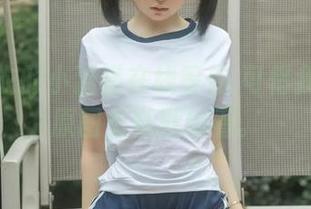 幼水铃衣的小猫猫在线等你,可惜我只能在原图里默默偷看。