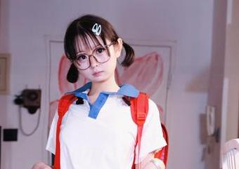 希不希望？幼水铃衣的在线合集，秋月爱莉出现在梦里！