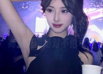 不是所有的樱花都能有，怡子yiii的这组高清美图绝对不怕亏！