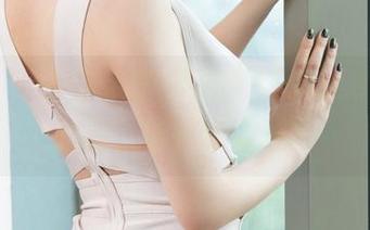 推女神 – 越南芽庄，婕西儿jessie的原图拼图，谁在晒美丽？