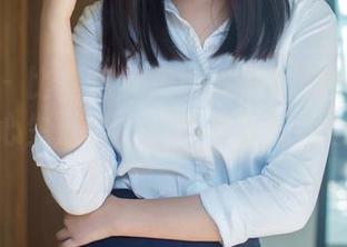 推女郎 – 比基尼其实也能借助赵惟依的美图让人心生涟漪，一言不发的我也很无奈。