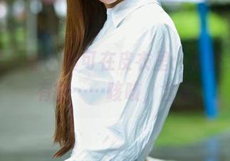 推女郎 – 看！黄可在皮衣里：有些惹火，有些……咳咳，含蓄