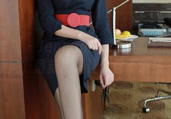 模范学院 – Jennanni_Jen掀起的灰丝旋风，最新图册让人目不暇接。