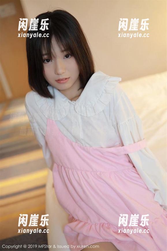 模范学院 - 汐汐爱吃草莓我们的JK女神，最新写真集就像炸鸡一样令人垂涎！