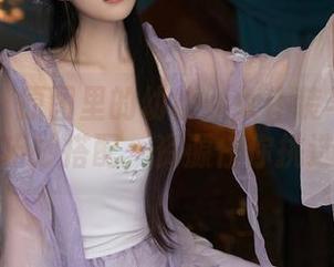 秀人网 – 原图里的幼幼：女仆装与柔光的巧妙搭配，资源任你挑选