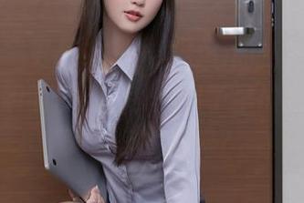 秀人网 – 更新来了，甜七七的新美图曝光，这透明的质感让我想起了早晨的露水…是谁在撒狗粮？
