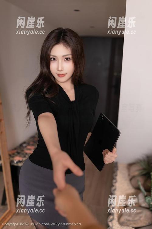 秀人网 - 书本外的邹晶晶女王：教室写真合集的另类视角