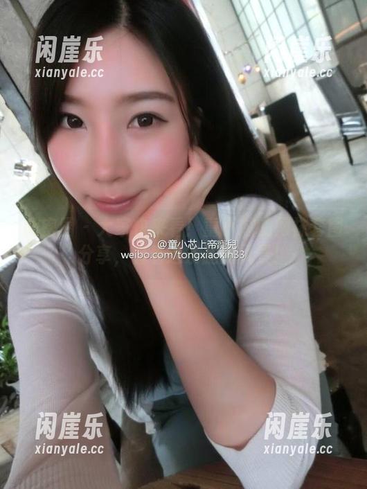 微密圈 - 大家快来看！童小芯的网袜套图分享，看看这条腿的风景！