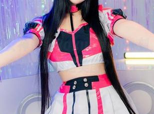 幸福的女神落落Raku：私拍一刻，谁能抗拒这美图？