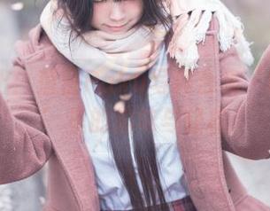 呼之欲出：落落Raku写真合集‘Breath’里的趣味与轻松