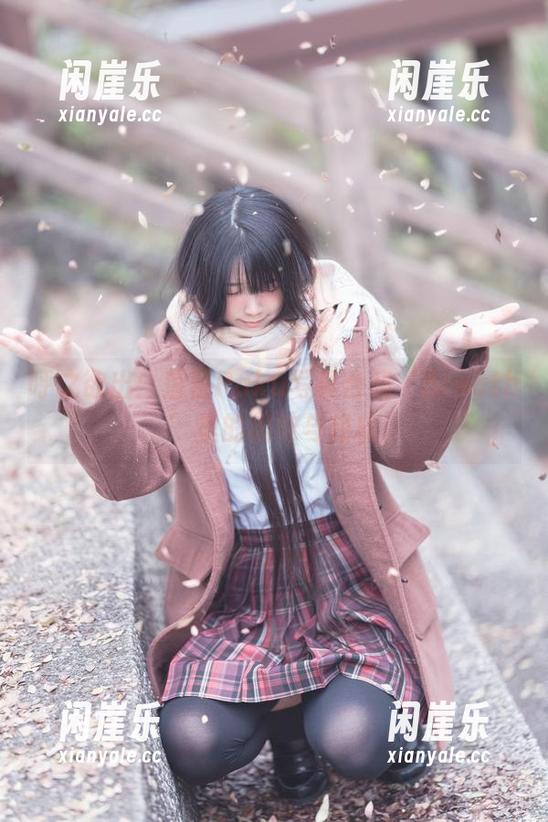 呼之欲出：落落Raku写真合集‘Breath’里的趣味与轻松