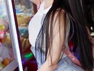 蜜桃社 – E杯奶茶，一颗兔女郎的心，原图里的姿态满分，图册更是心随影动，呼，应有尽有！
