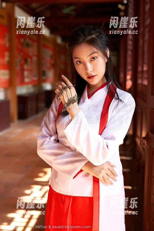 蜜桃社 - 不会告诉你多少次了：蜜蕊Mary和她的御姐原图，全壁纸皆可！