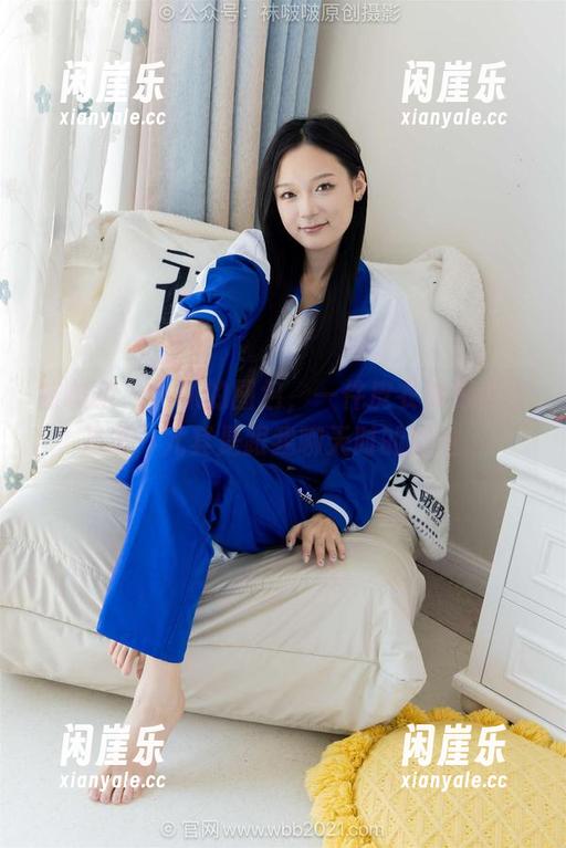 袜啵啵 - 小沫的图包，一件皮衣能抵千言万语，尤其是跟我聊天时的尴尬。