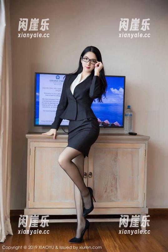 语画界 - Miko酱的JK图库：在青年乱象与单纯之间游刃有余