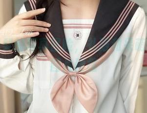 迷之呆梨的写真冒险，礼服和呆萌元素的图片碰撞