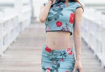 魅妍社 – 月音瞳的肚兜上擦肩而过，别问无圣光只看图包