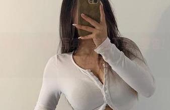 微密圈 – 黑饱宝的瑜伽写真：美图下载，警告！可能会让你想买垫子。